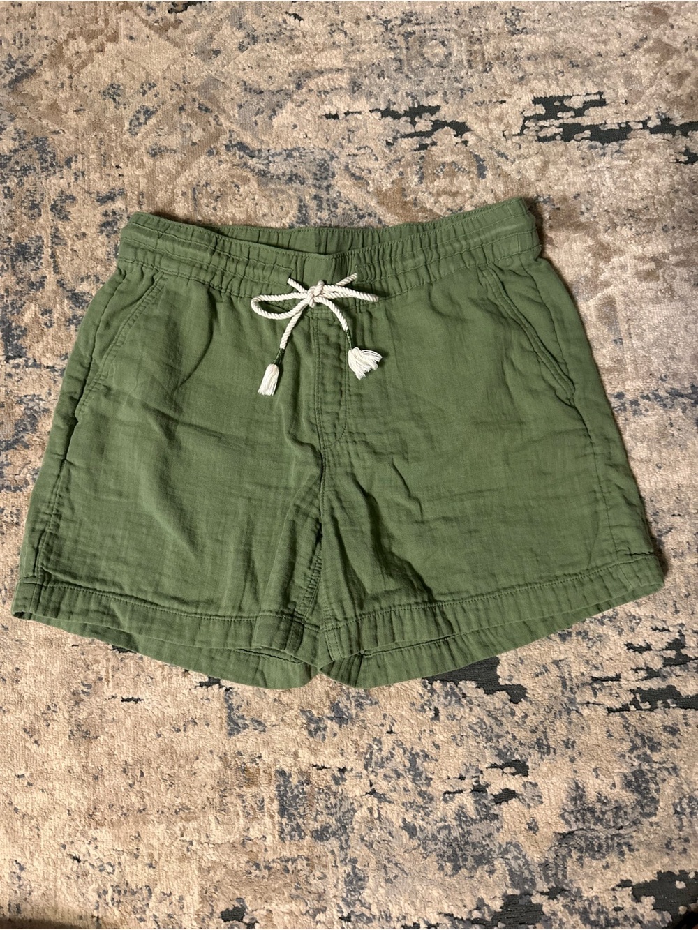 Old Navy Olive Green Women’s Casual Drawstring Shorts